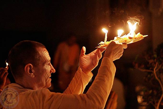 offering lights